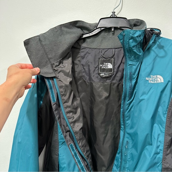 North Face HyVent Lightweight Blue - Picture 8 of 8